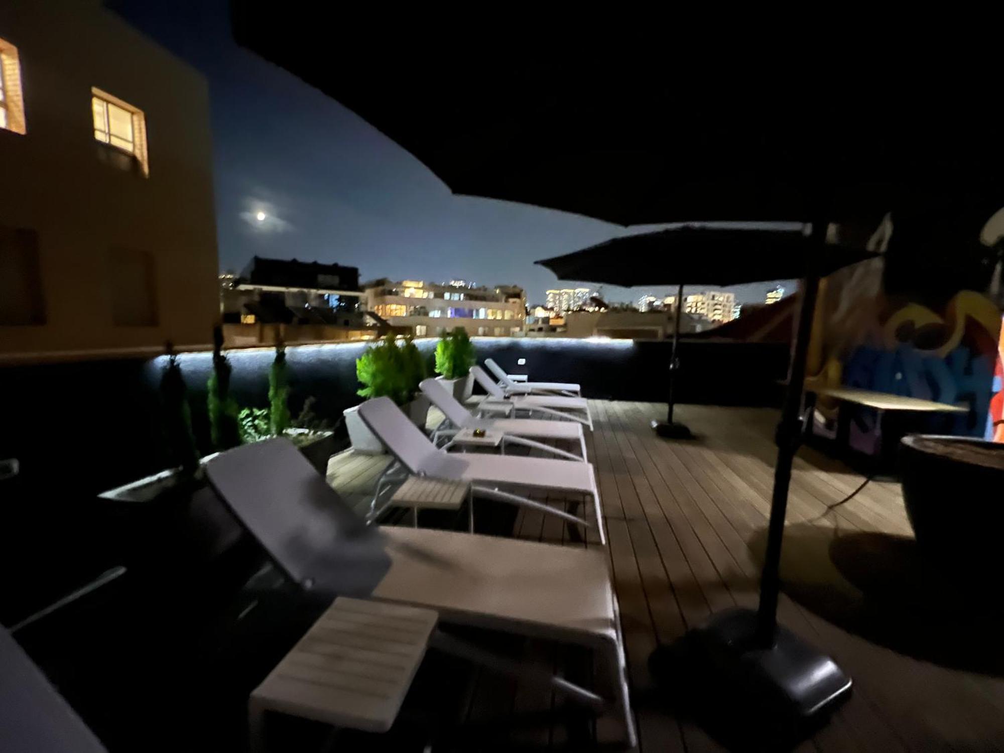 Beer Garden Hotel Tel Aviv Esterno foto